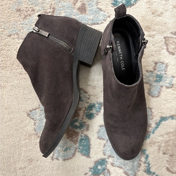 Kenneth Cole Women's Gray Suede Ankle Boots - Picture 2 of 5